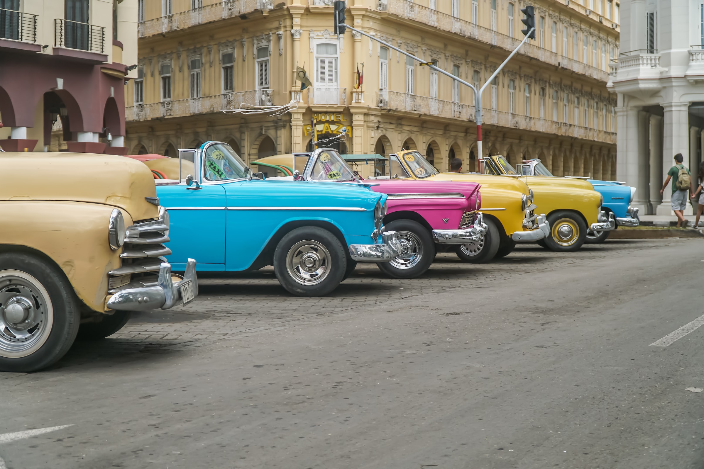 Cuba car multicolor